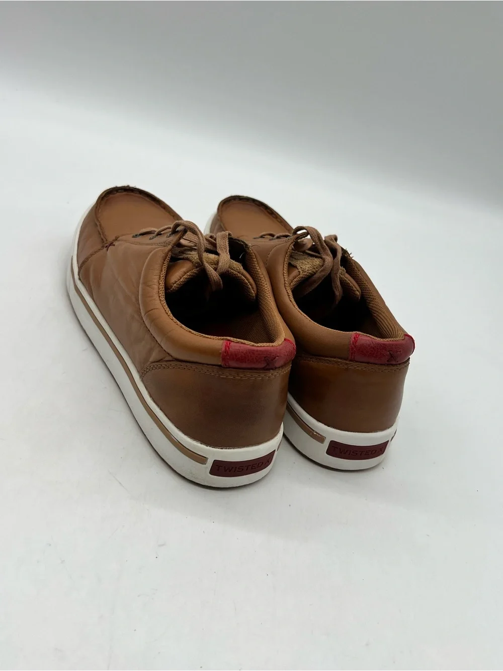 Twisted X Kicks Shoes Men’s 12.5M Brown Leather Moc Toe Casual Sneakers Shoes.